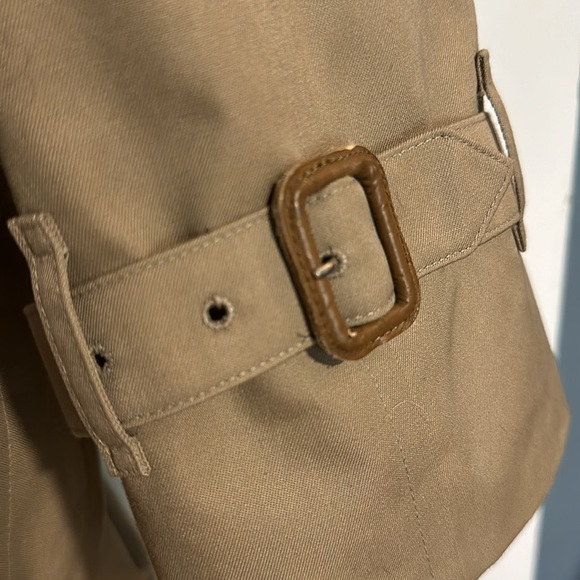 Vintage Burberrys’ of London Tan Trench Coat. LG Removable wool liner. LIKE NEW! - Picture 3 of 8